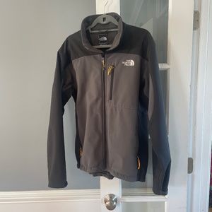 Men’s (L) North Face Apex coat